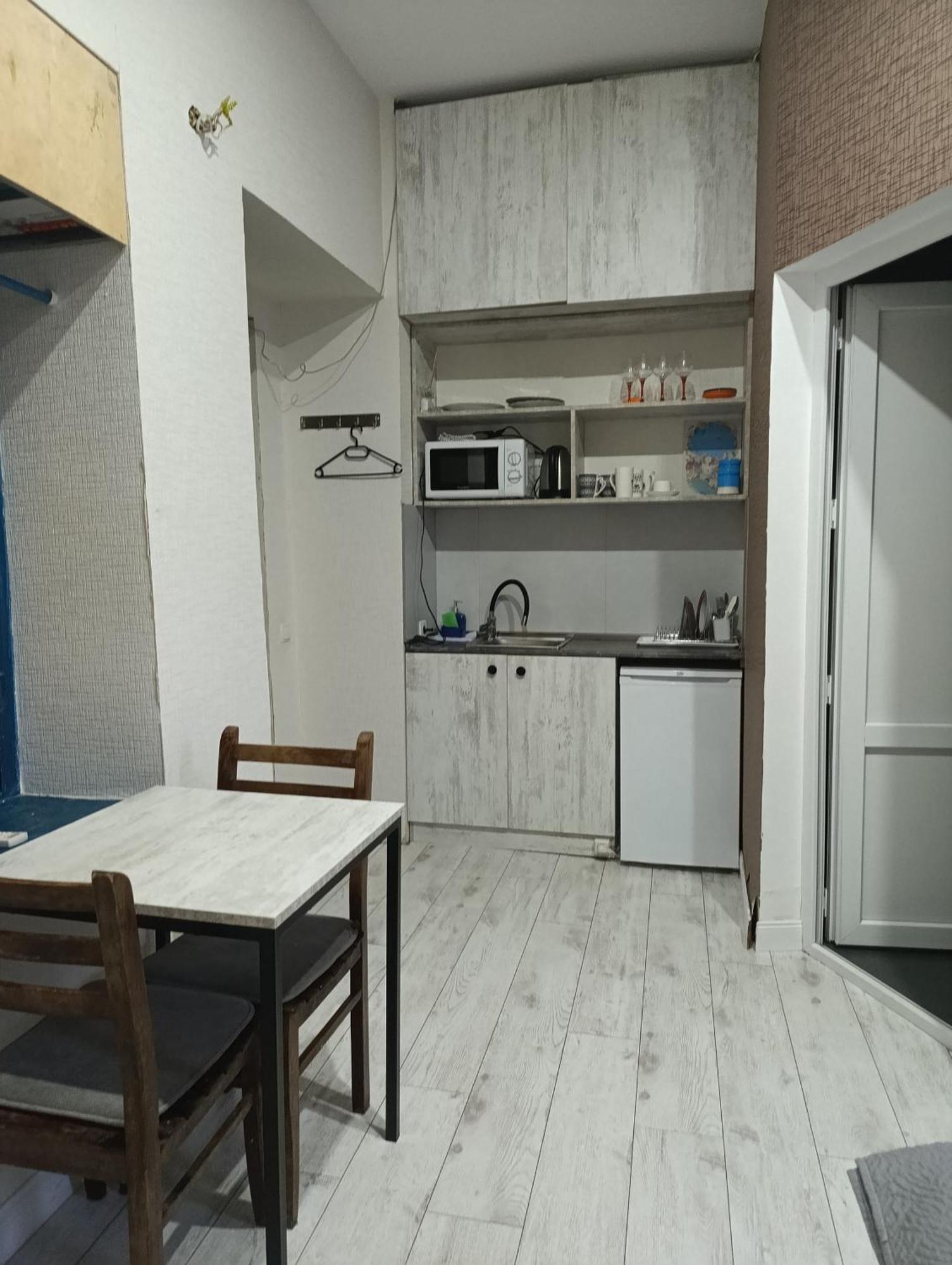 Nino'S Apartment In The Center Of تبليسي المظهر الخارجي الصورة